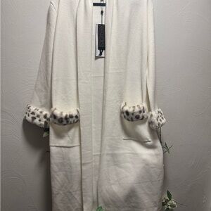 Elegant Ivory MaxSport Over Coat with Faux Fur Accents